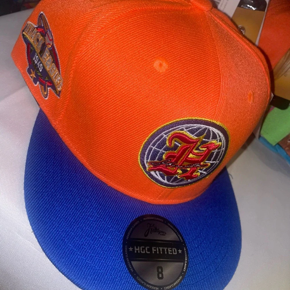 Fitted Cap - Picture 1 of 4